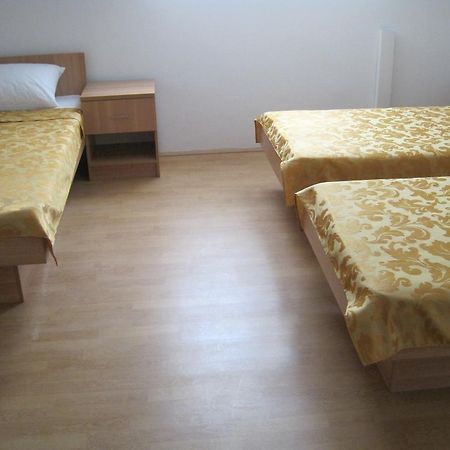 Motel Livija Petrovec Ngoại thất bức ảnh