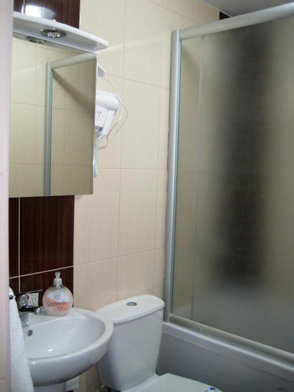 Motel Livija Petrovec Ngoại thất bức ảnh