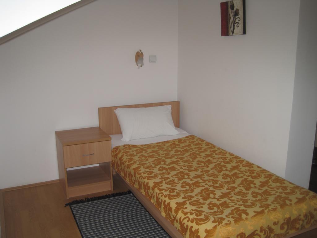Motel Livija Petrovec Ngoại thất bức ảnh