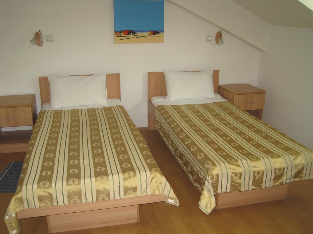 Motel Livija Petrovec Ngoại thất bức ảnh