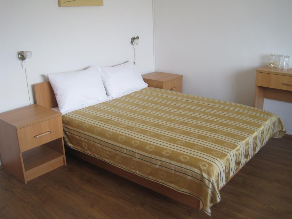 Motel Livija Petrovec Ngoại thất bức ảnh
